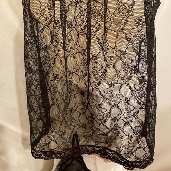 Enticing Ladies Black 2pc Lace Top & Panty Size OS - Picture 4 of 5